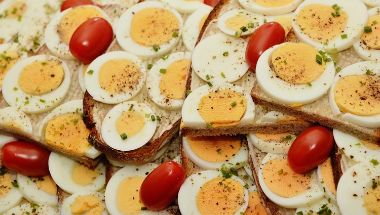 Sandwiches Recipe - Sliced Hard Boiled Egg Sandwich