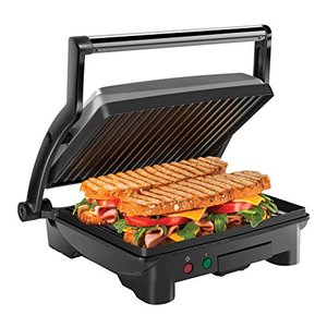 This Sandwich Grill Allows You to Grill, Press and Make Delicious Sandwiches at Home